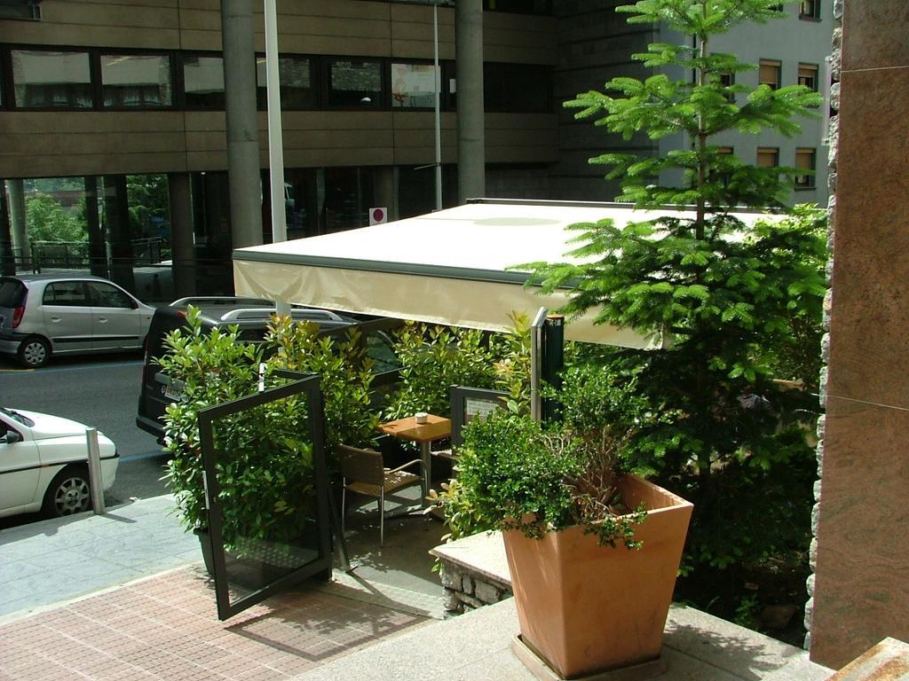 Aparthotel El Serch Andorra la Vieja Exterior foto
